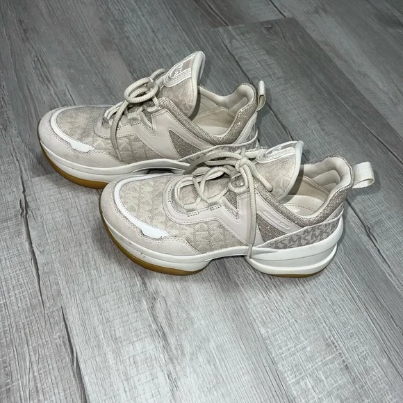 Michael Kors Olympia trainers - Picture 4 of 6